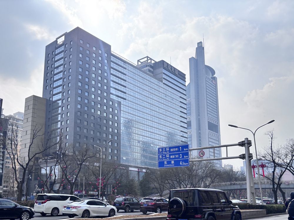 世茂大厦外观图1